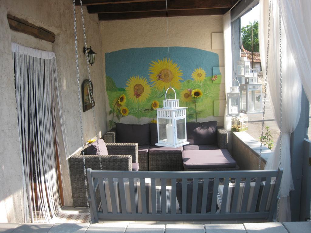 Le Petit Cochon Chambre D' Hotes Haims Exterior foto